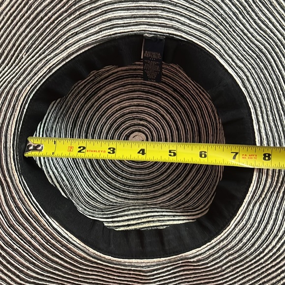 Banana Republic Wide Brim Summer Hat - Picture 4 of 5